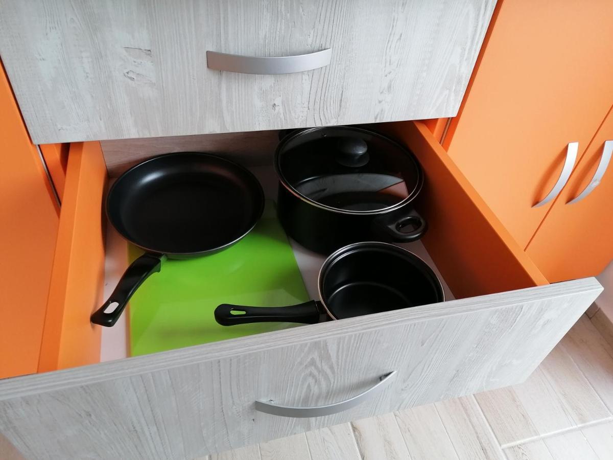 Ama Apartament Cu Terasa 50 Mp & Parcare Brašov Exteriér fotografie